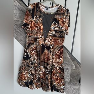 Curvy Sense. Midi dress.